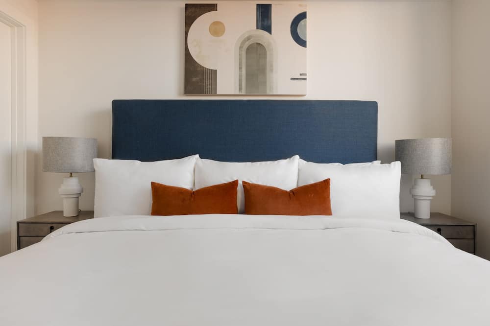 Photo of Bedroom in Navy Yard