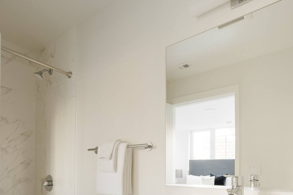 Photo of Bathroom in Navy Yard