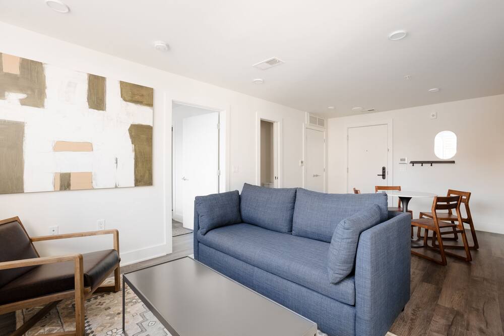 Photo of Livingroom in Navy Yard