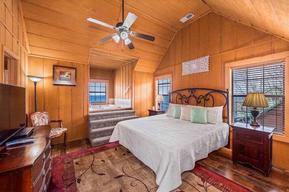 Photo of Bedroom in Valley Head