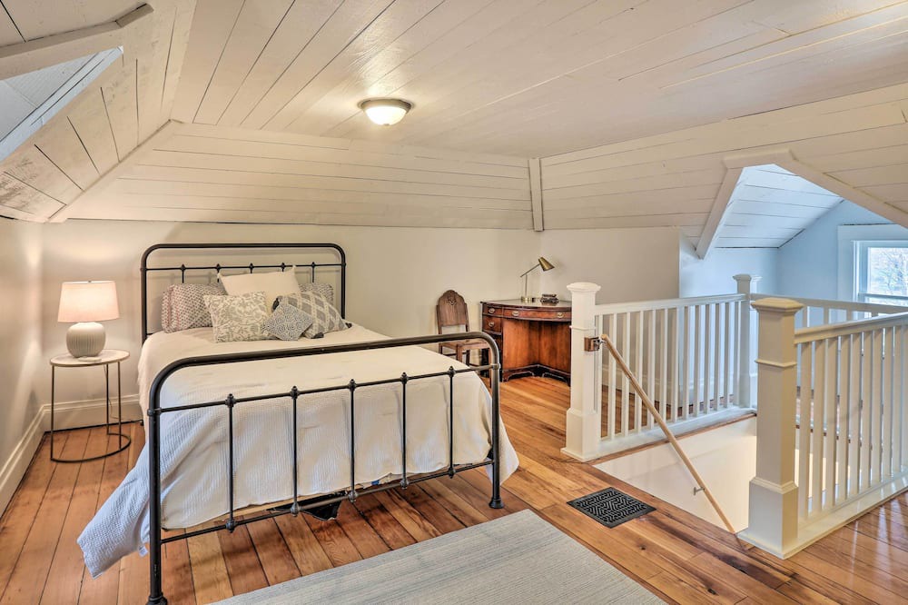 Photo of Bathroom in Waverly