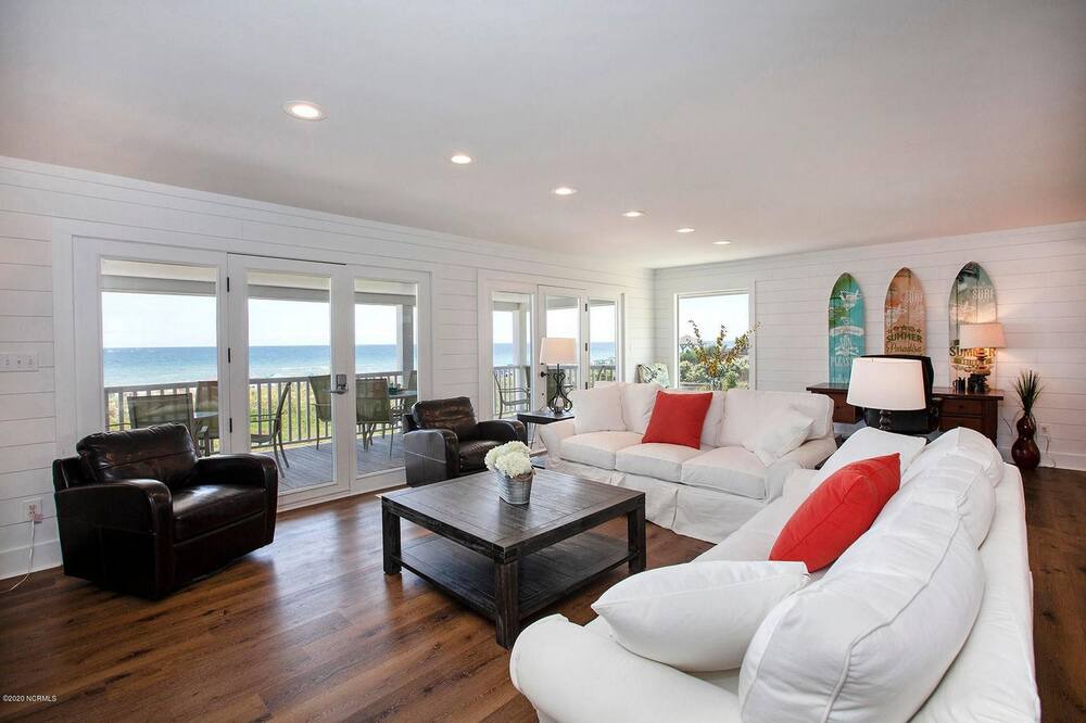 Photo of Livingroom in Shell Island