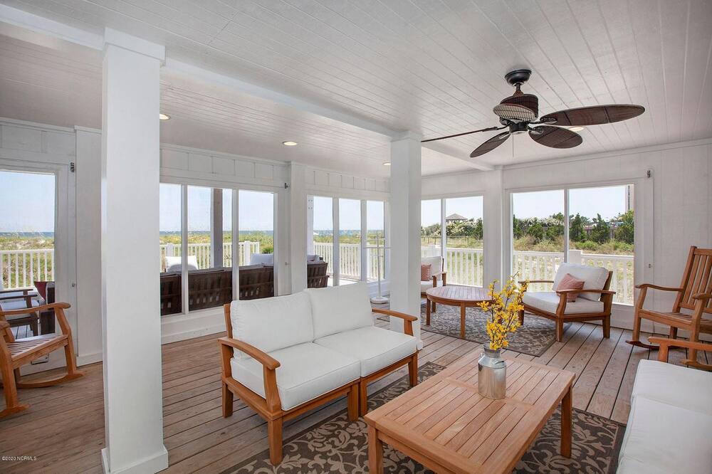 Photo of Livingroom in Shell Island