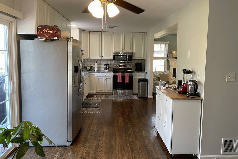 Photo of Kitchen in Cape Saint Claire