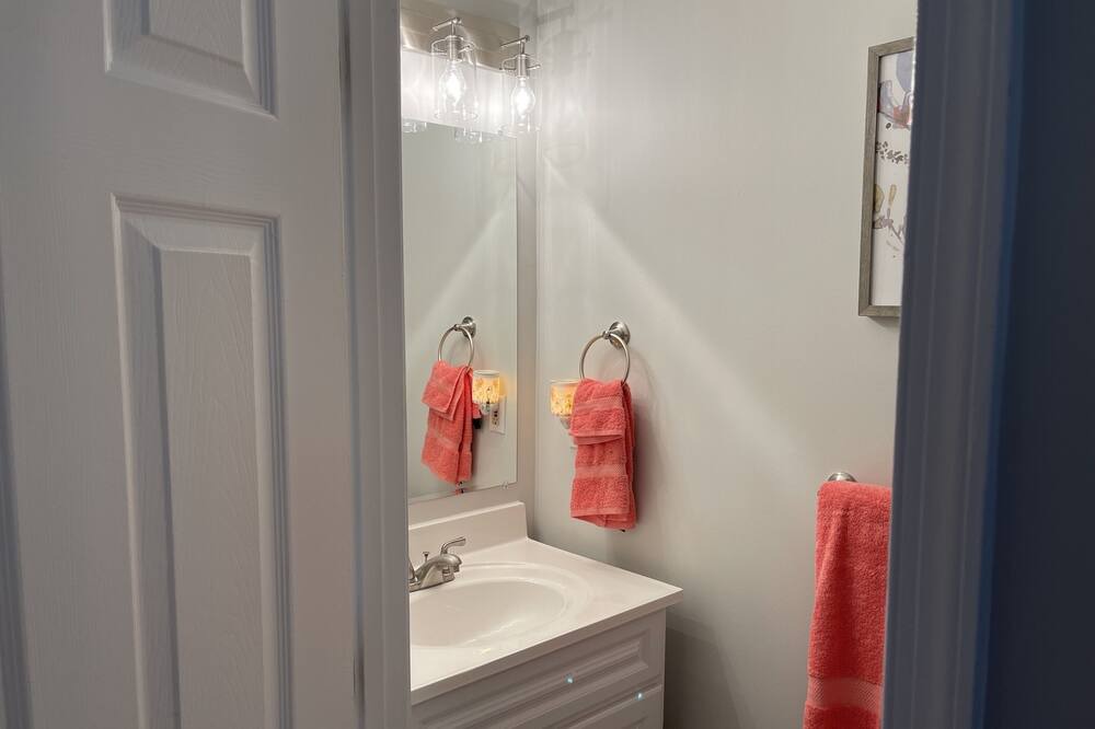 Photo of Bathroom in Cape Saint Claire