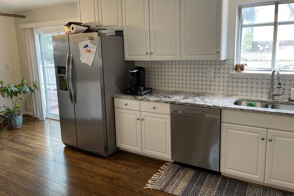Photo of Kitchen in Cape Saint Claire