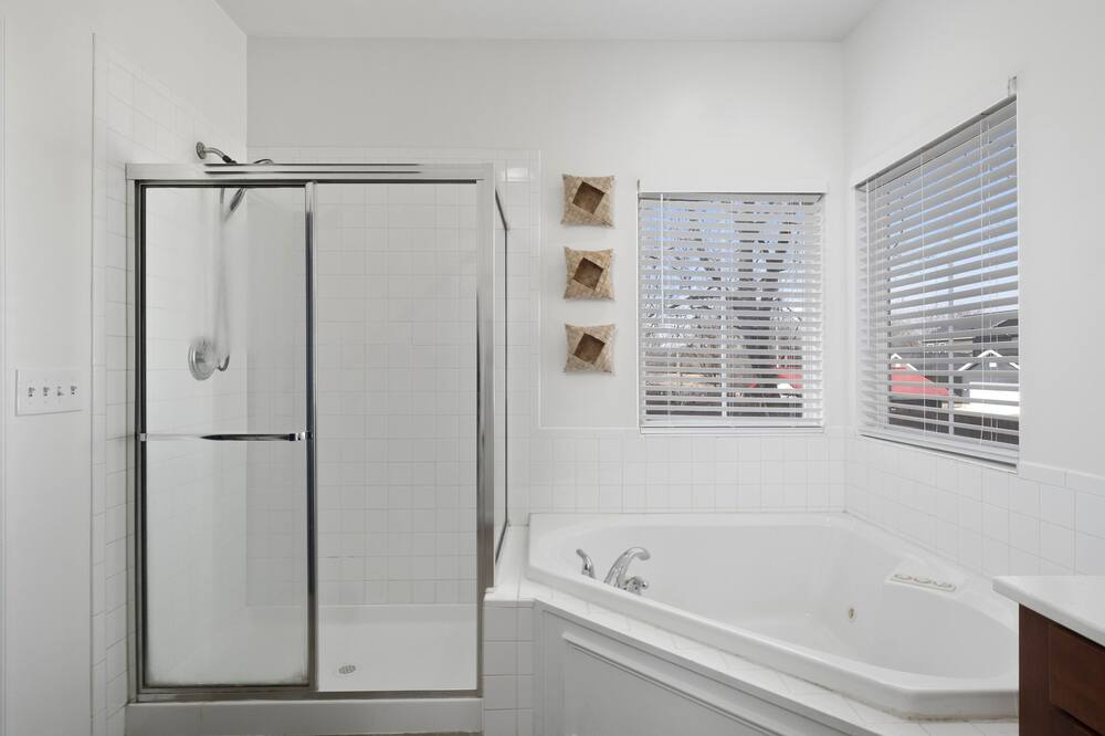 Photo of Bathroom in The Gate