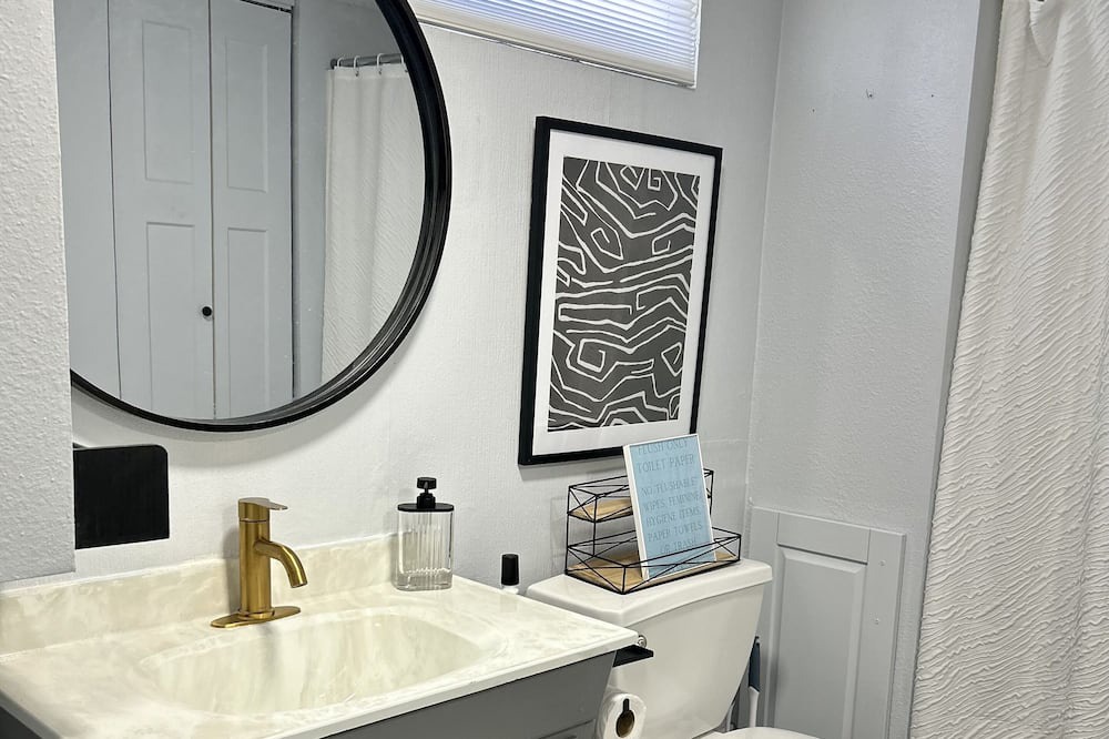 Photo of Bathroom in Pella