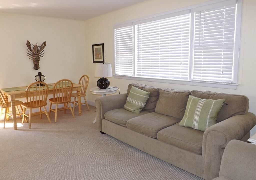 Photo of Livingroom in Cape May Court House