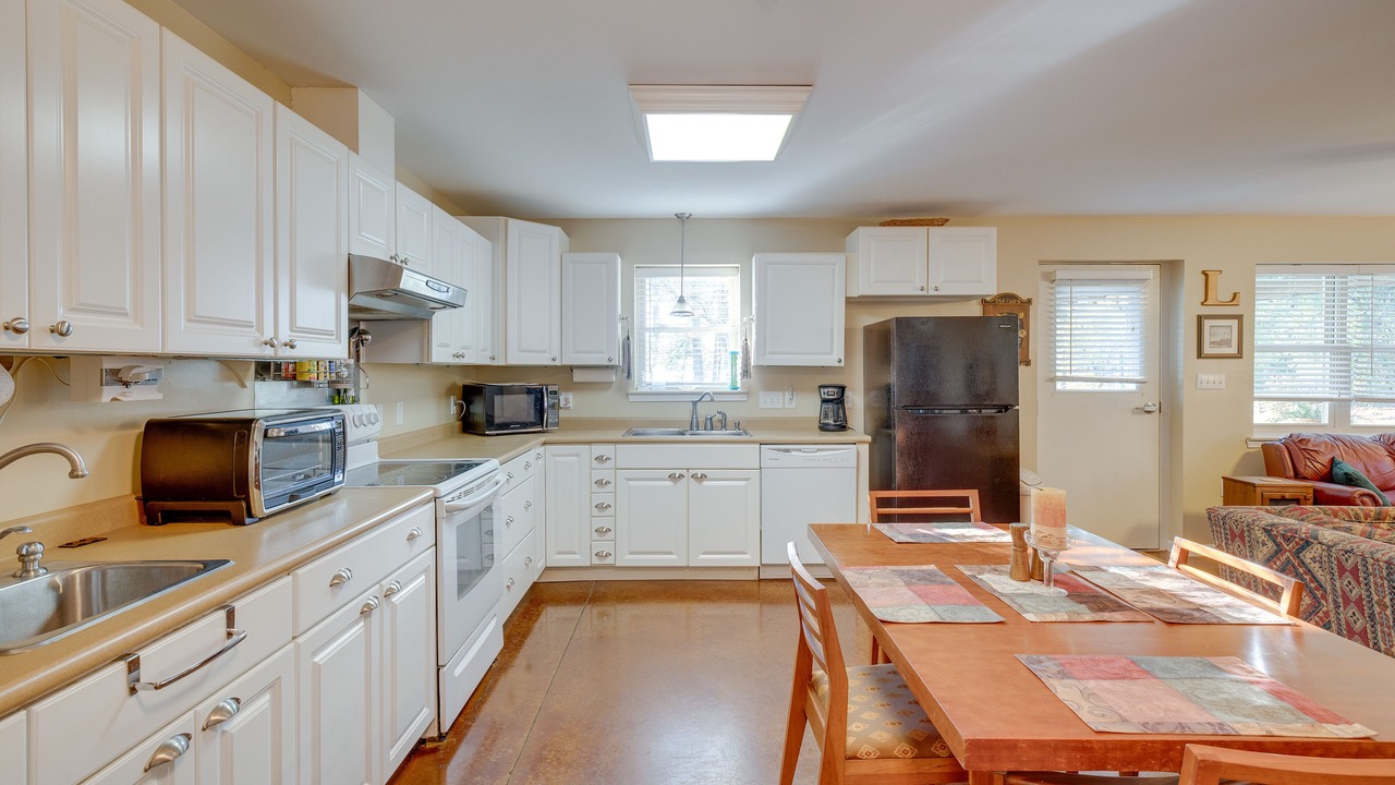 Photo of Kitchen in Centre