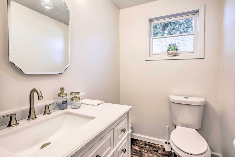 Photo of Bathroom in Sellers