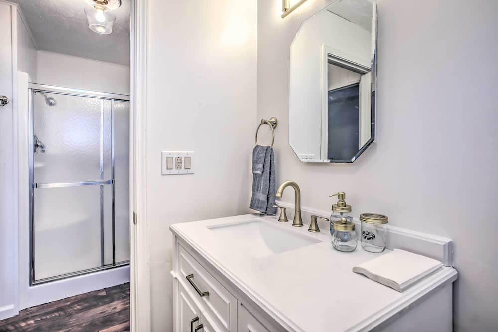 Photo of Bathroom in Sellers
