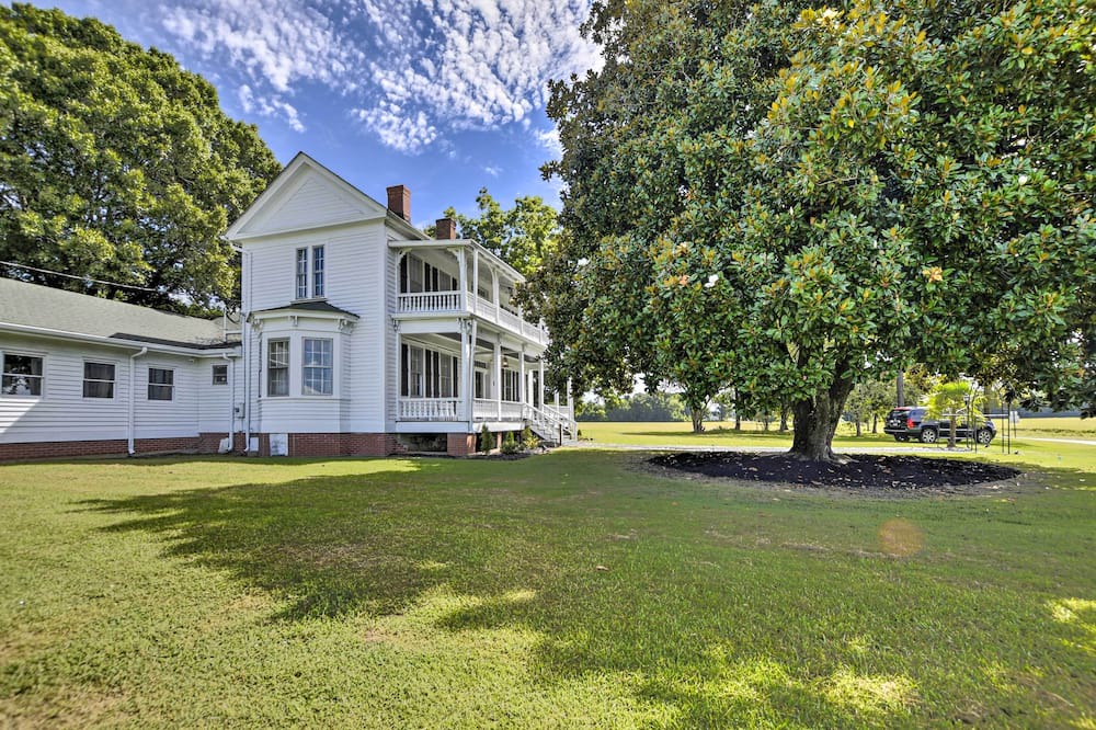 Photo of Outdoor in Sellers