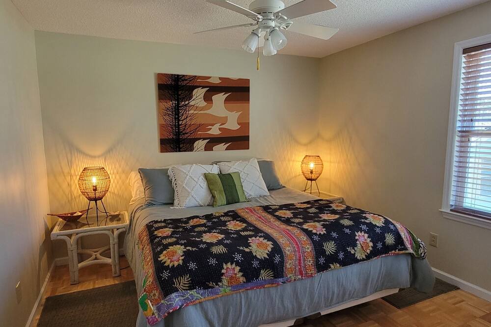 Photo of Bedroom in Merritt