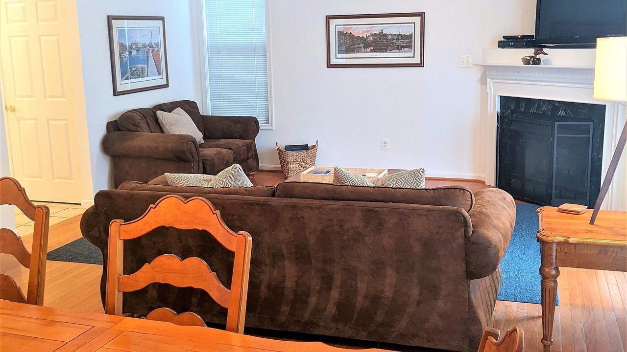 Photo of Livingroom in Eastport