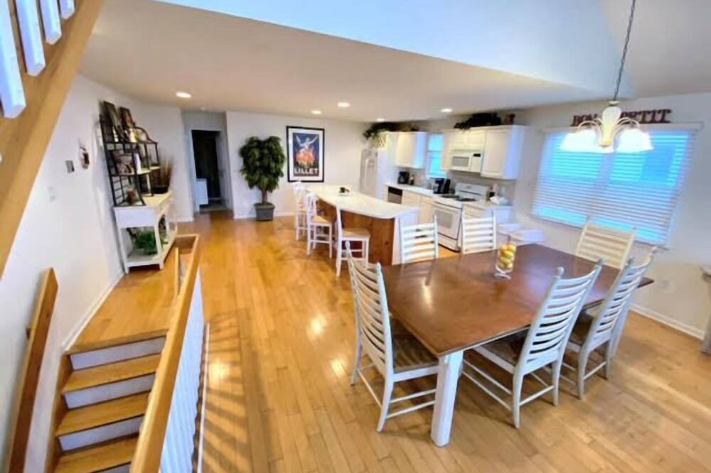 Photo of Kitchen in Townsend's Inlet