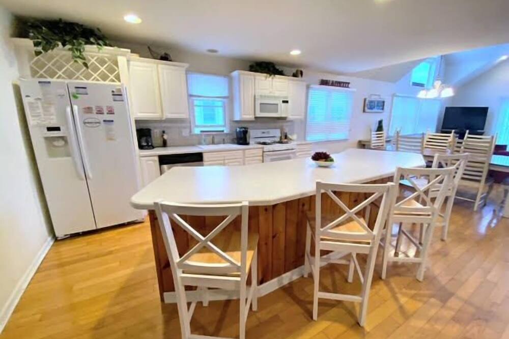 Photo of Kitchen in Townsend's Inlet