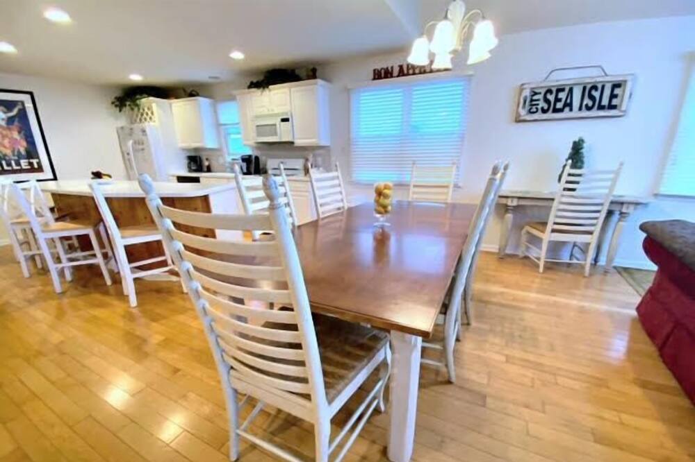 Photo of Kitchen in Townsend's Inlet