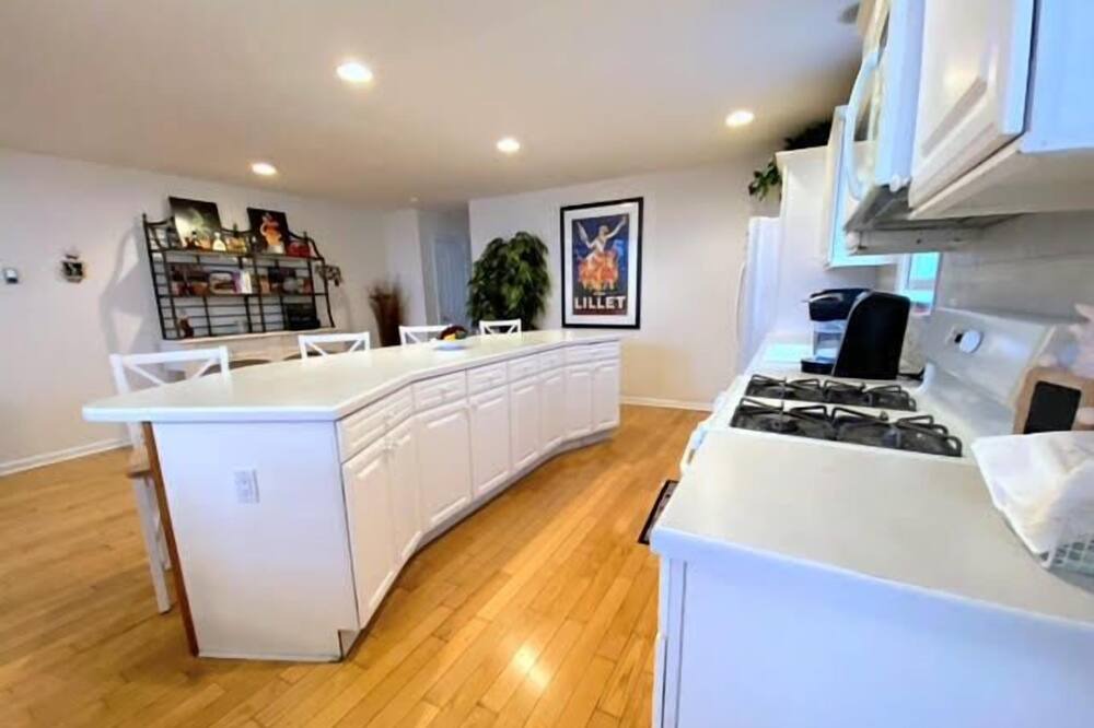 Photo of Kitchen in Townsend's Inlet