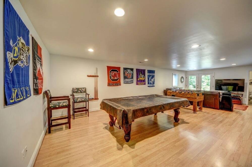 Photo of Bedroom in Lakeside Woods