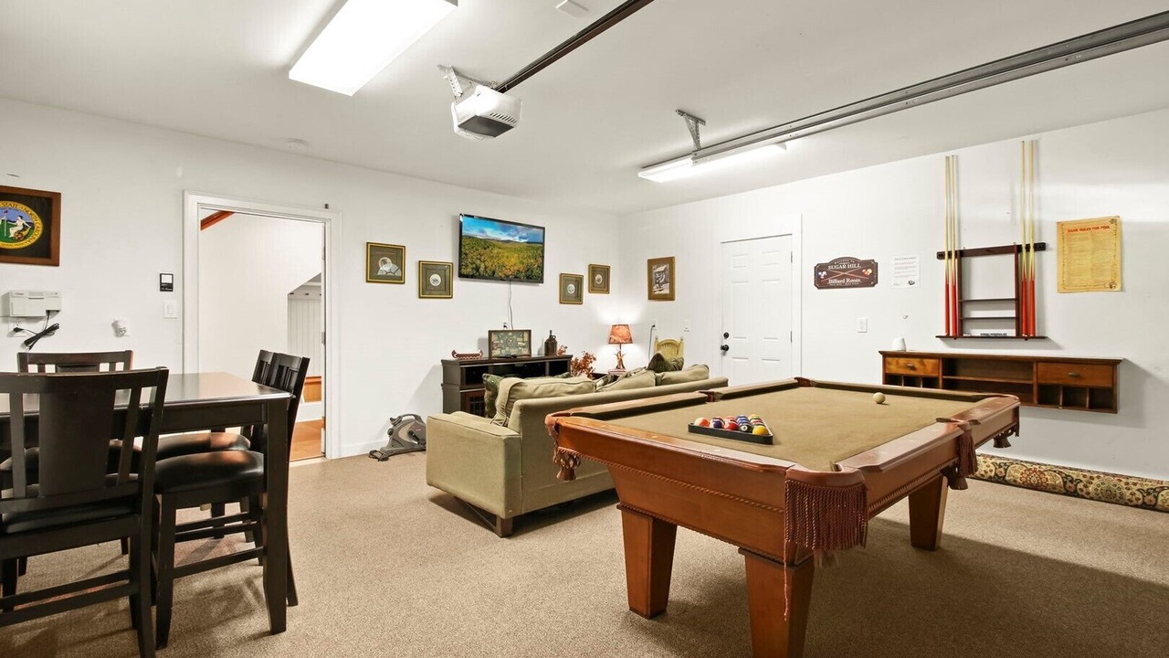 Photo of Bedroom in Sugar Grove