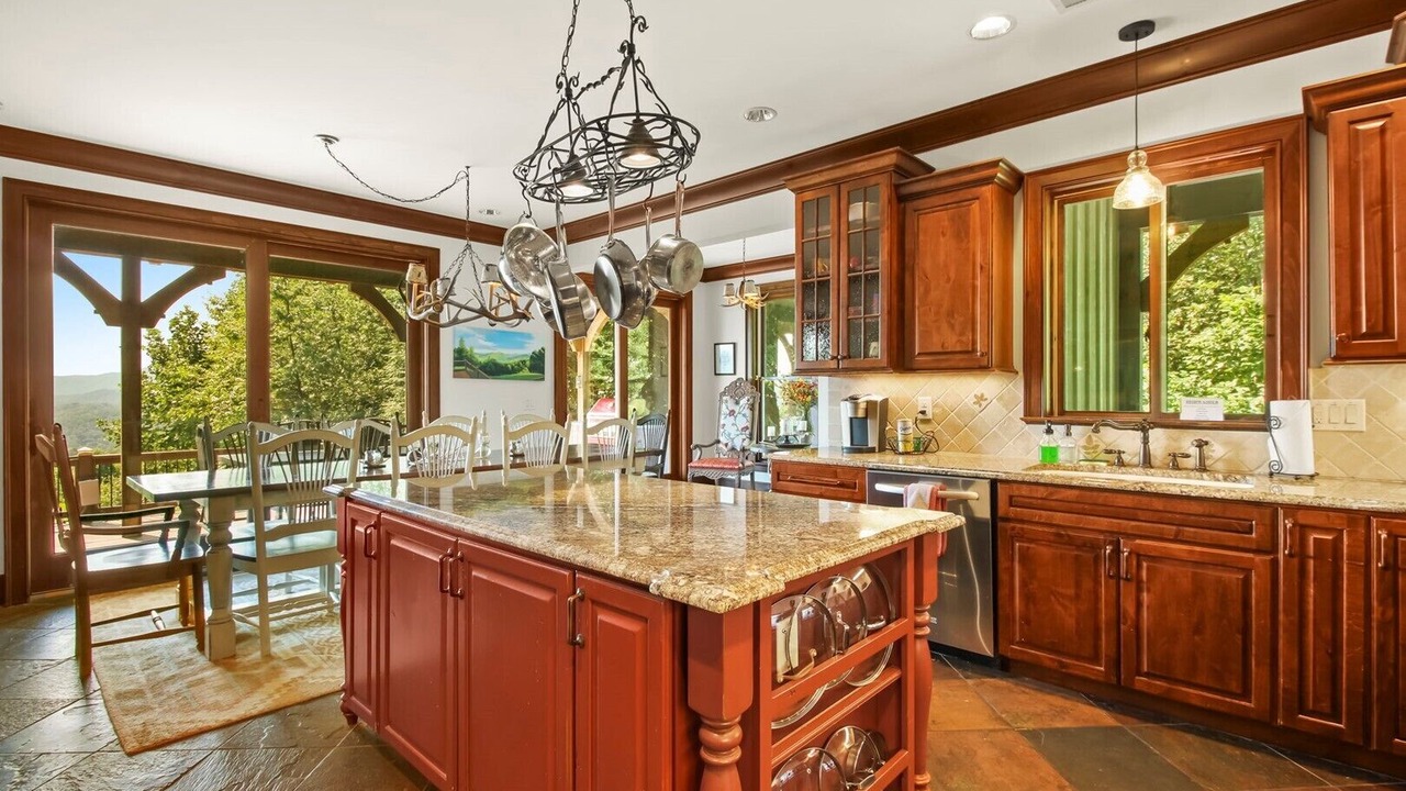 Photo of Kitchen in Sugar Grove