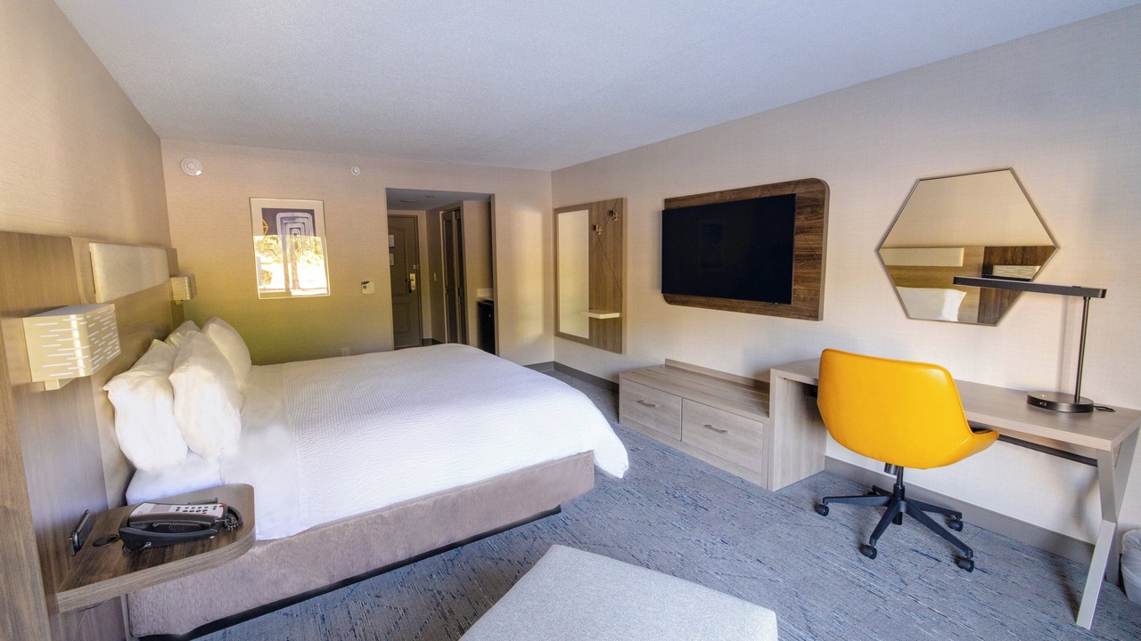 Photo of Bedroom in Neptune City