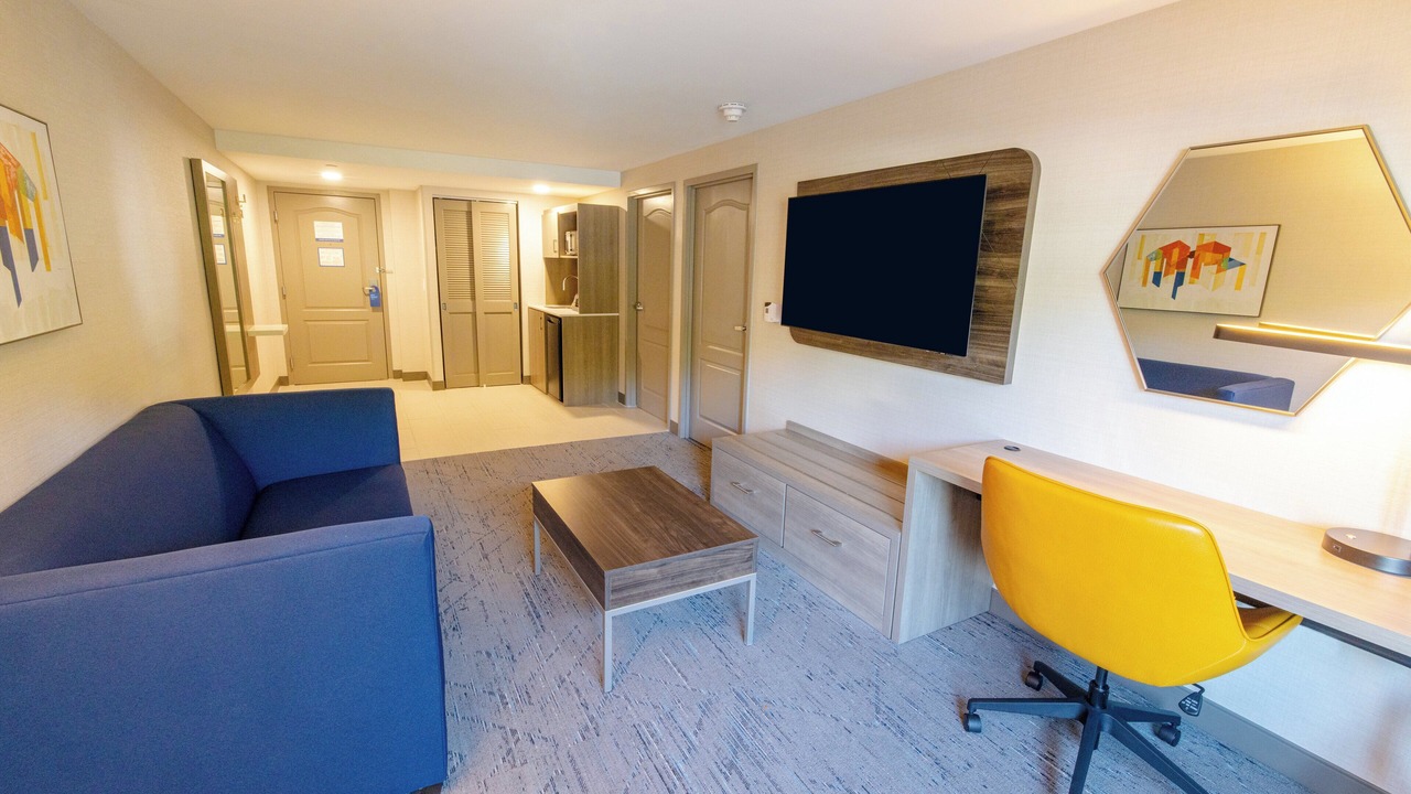 Photo of Bedroom in Neptune City