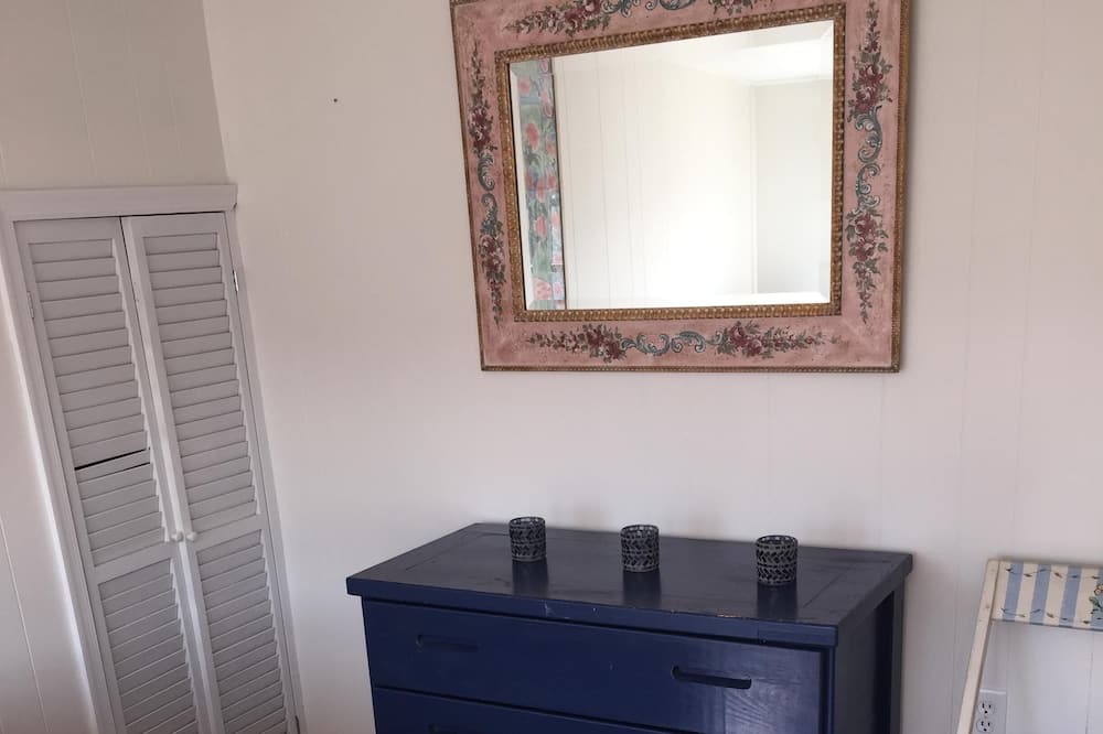 Photo of Bedroom in Beach Haven Park