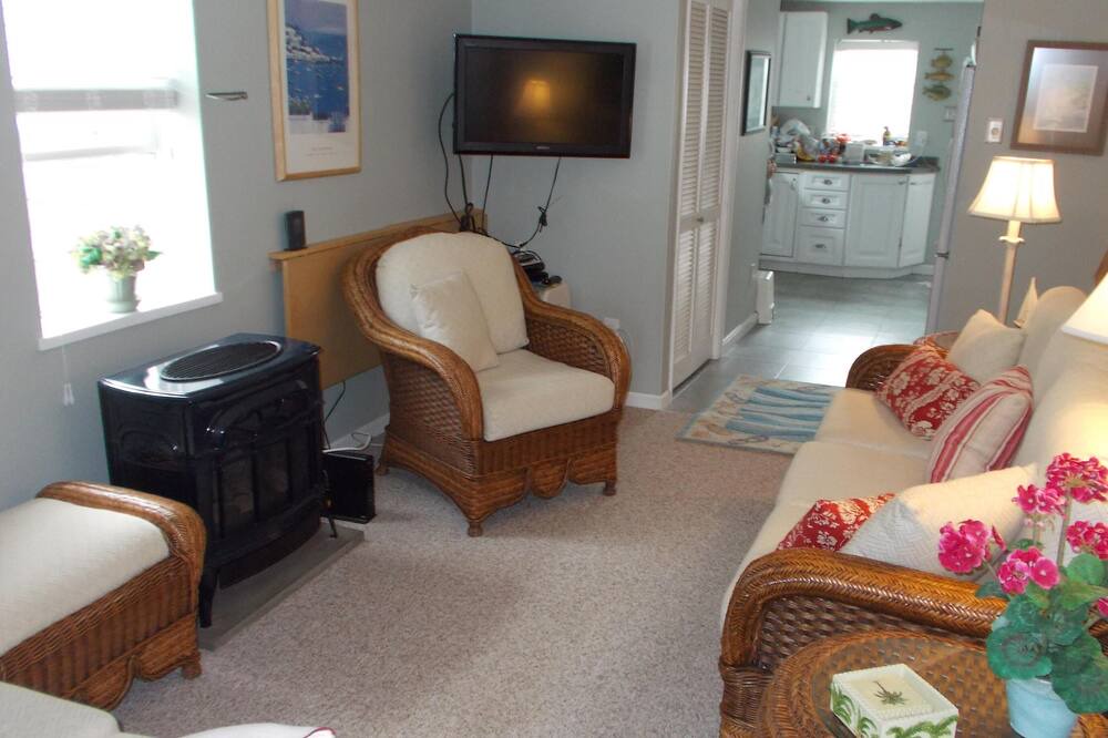 Photo of Livingroom in North End