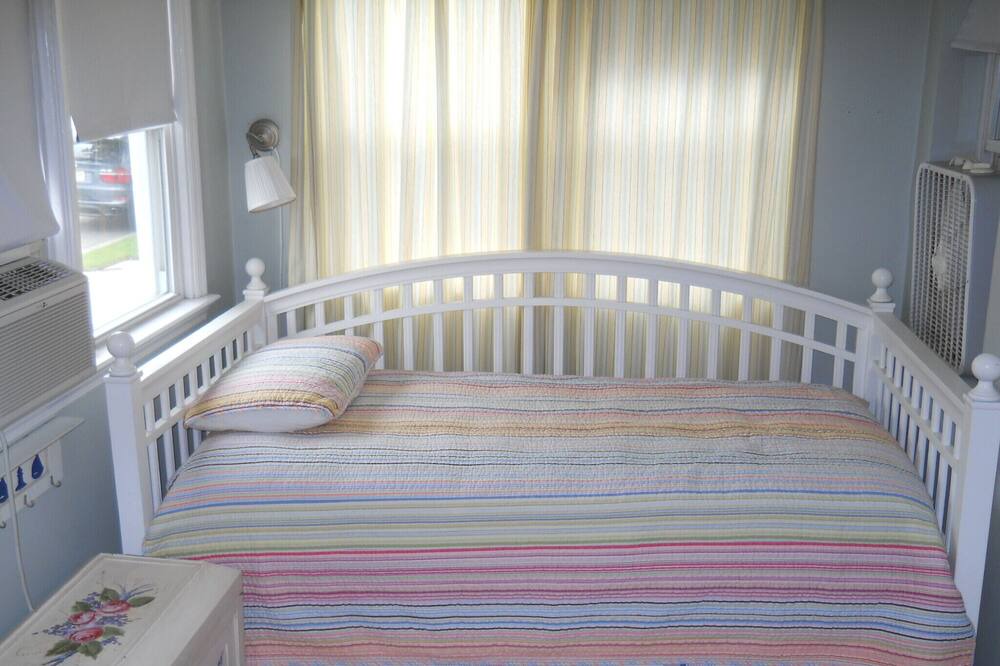 Photo of Bedroom in North End
