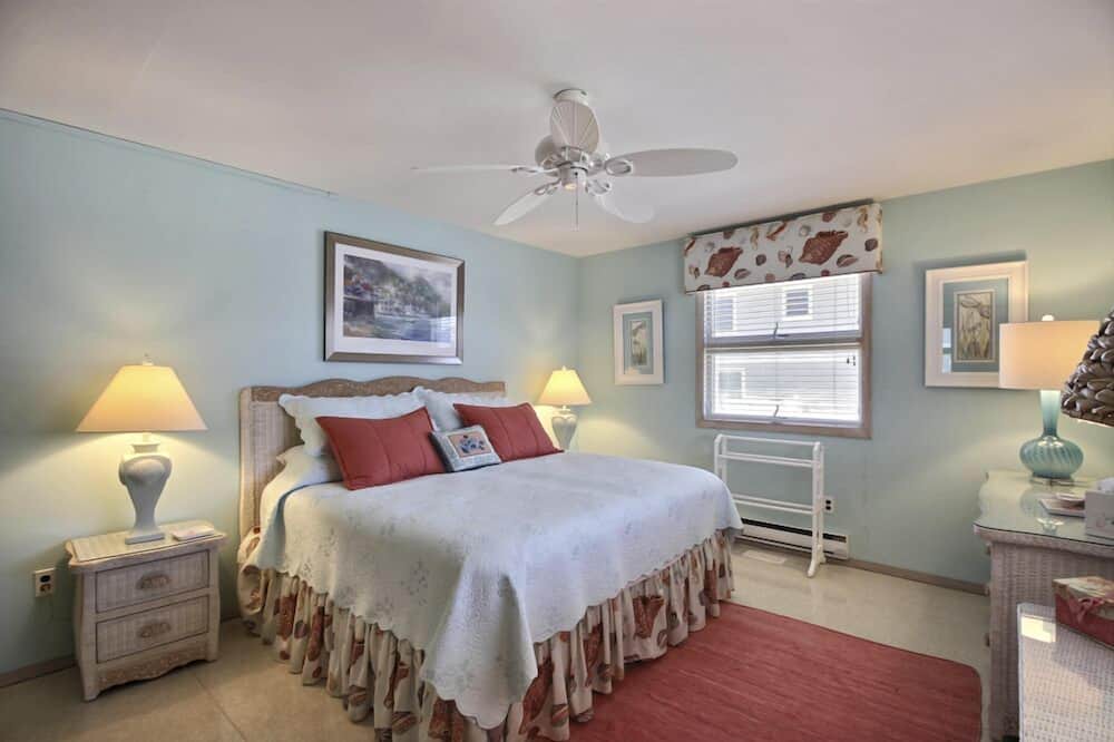 Photo of Bedroom in Stone Harbor