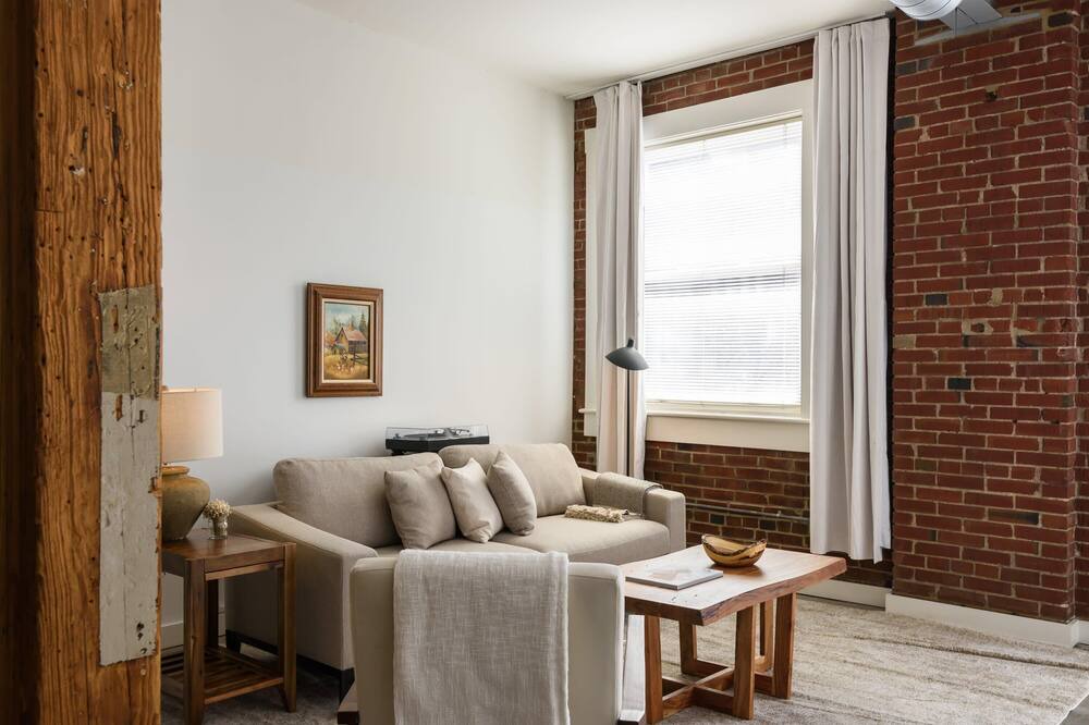Photo of Livingroom in Downtown St. Louis