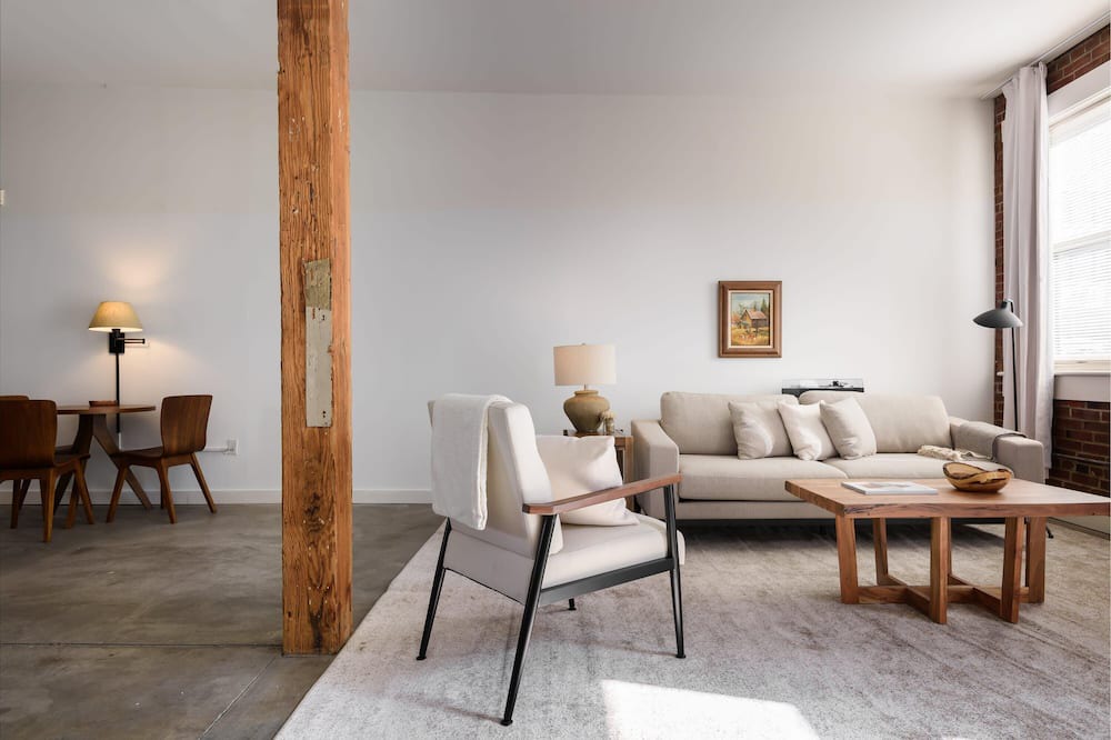 Photo of Livingroom in Downtown St. Louis