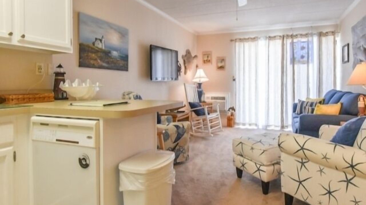 Photo of Livingroom in North Ocean City