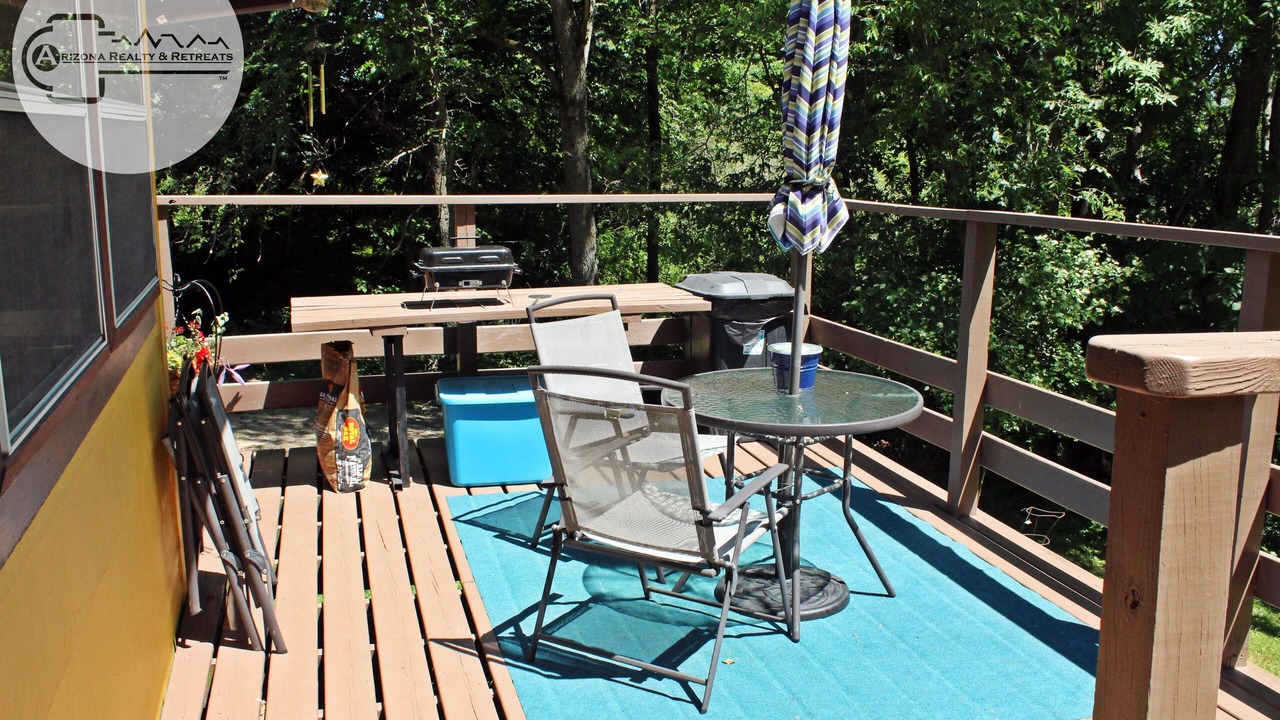 Photo of Outdoor in Viola