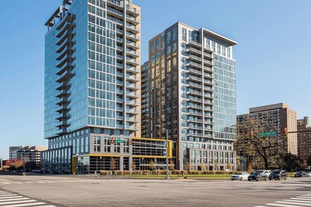 Photo of Patio Balcony in Crystal City