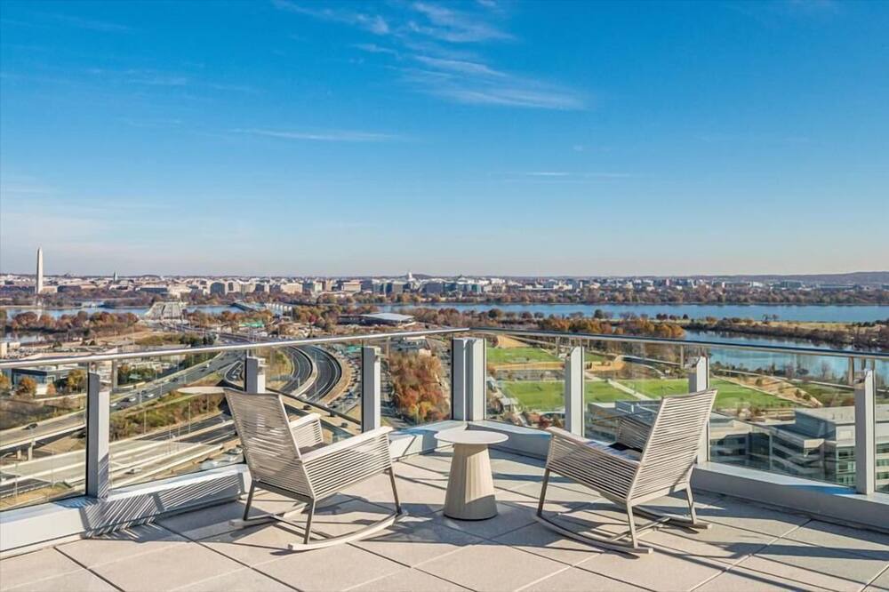Photo of Patio Balcony in Crystal City