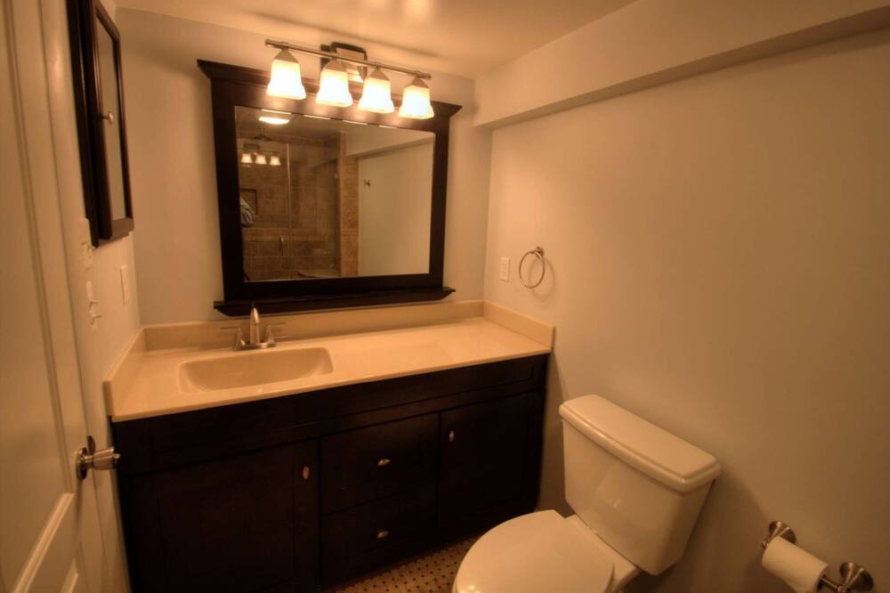 Photo of Bathroom in Rehoboth Beach