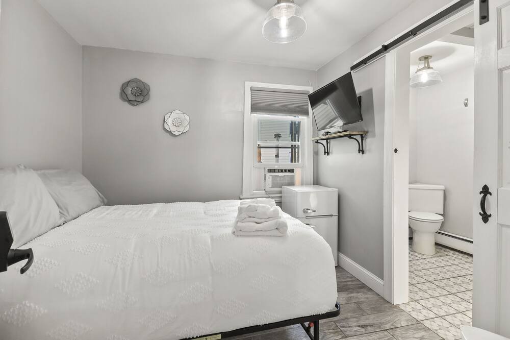 Photo of Bedroom in Ocean Grove
