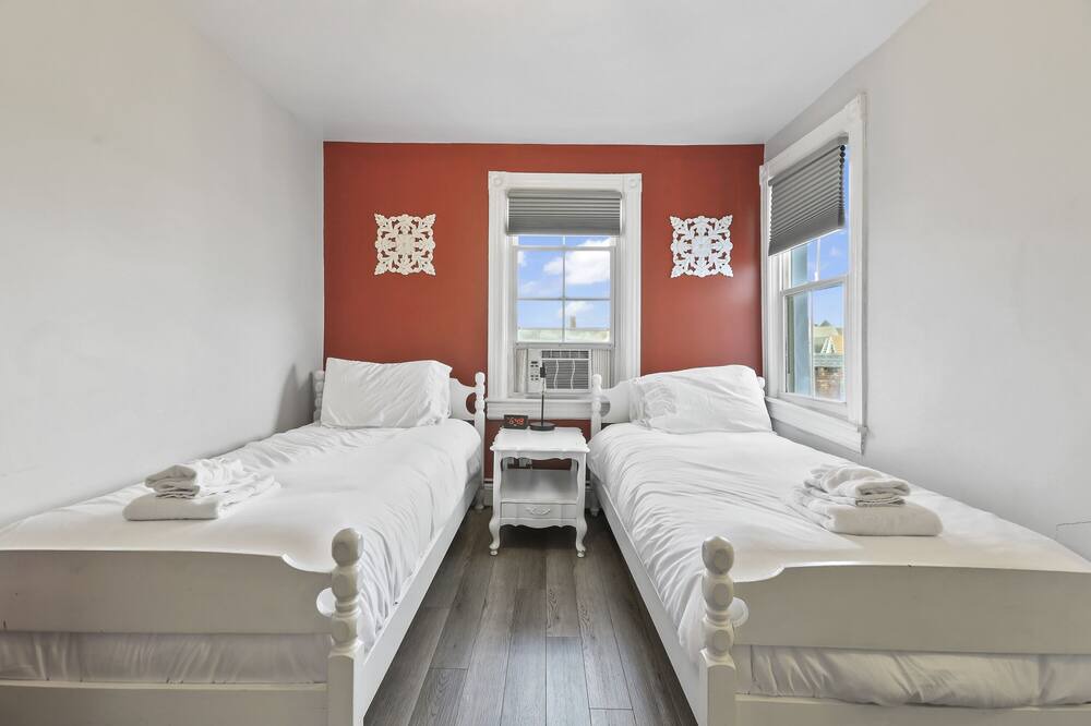 Photo of Bedroom in Ocean Grove