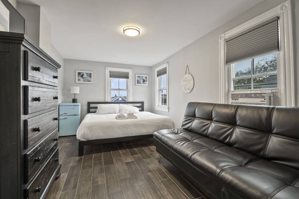 Photo of Bedroom in Ocean Grove