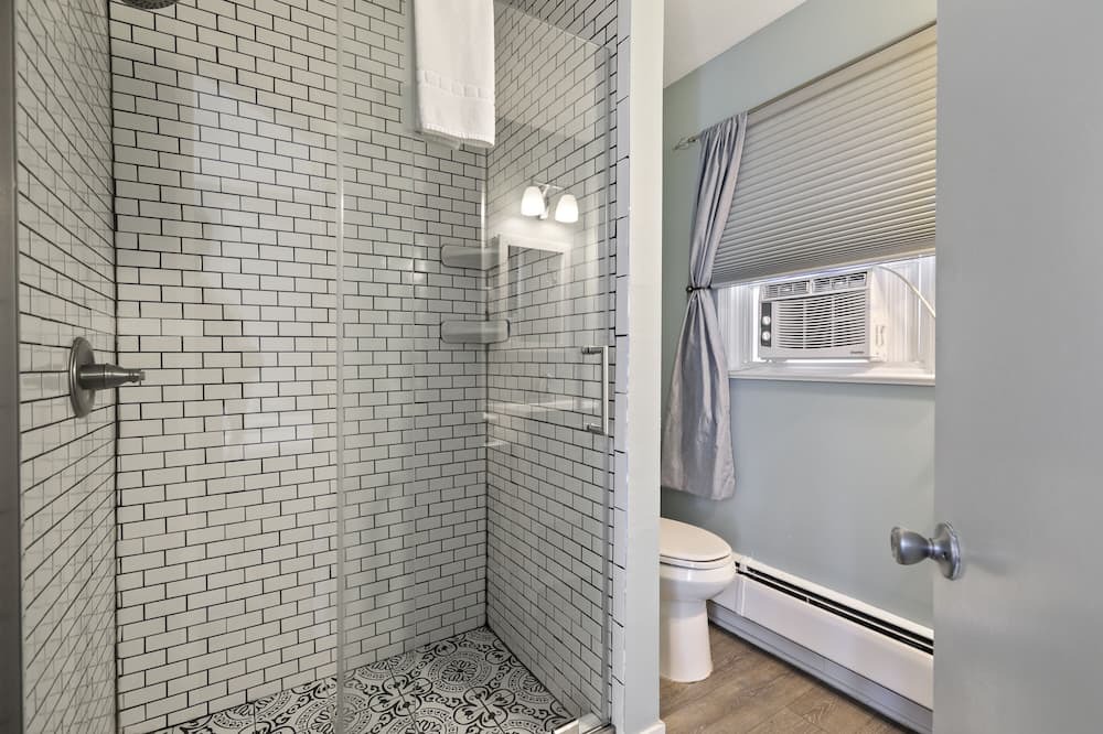 Photo of Bathroom in Ocean Grove