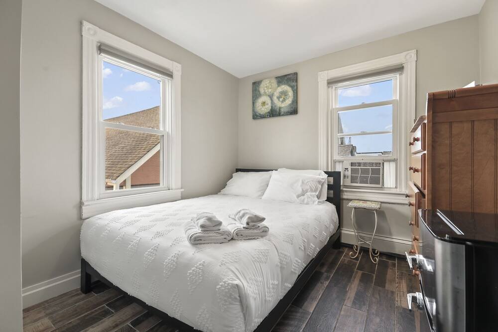 Photo of Bedroom in Ocean Grove