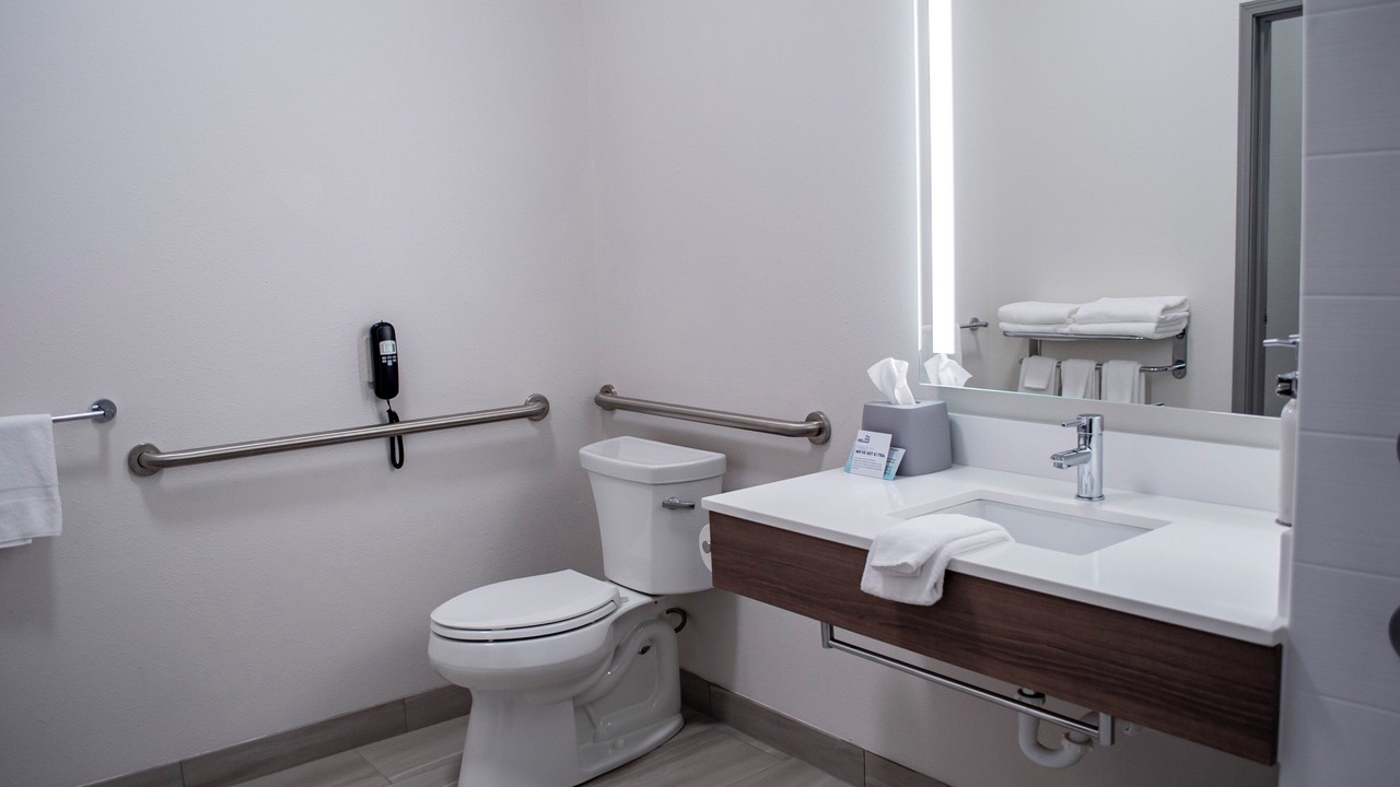 Photo of Bedroom in Mason City