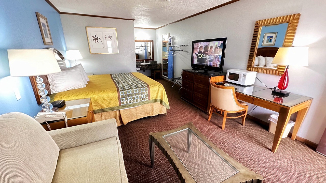Photo of Bedroom in Sweet Springs