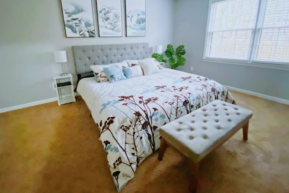 Photo of Bedroom in Huntsville