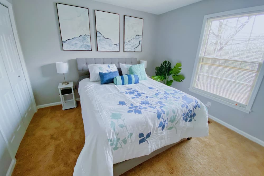 Photo of Bedroom in Huntsville