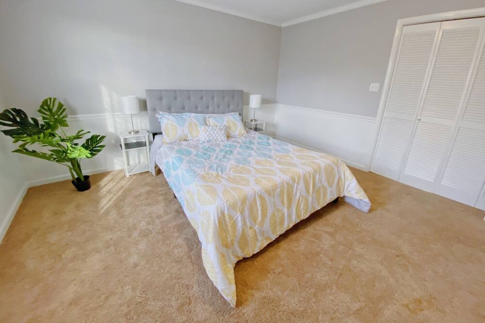 Photo of Bedroom in Huntsville