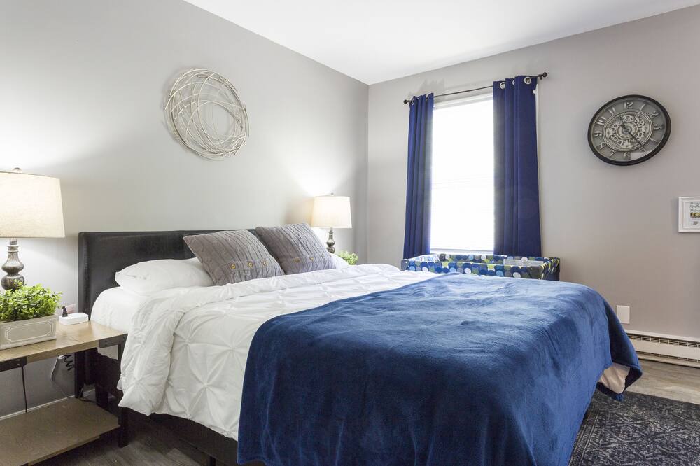 Photo of Bedroom in Yorkville